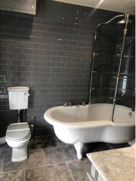 Colchester Boutique Hotel Екстер'єр фото